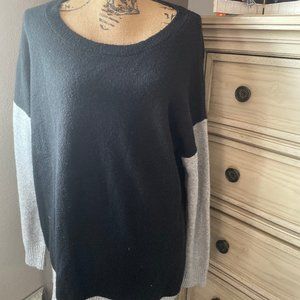 LOFT (Ann Taylor) Black & Gray Sweater